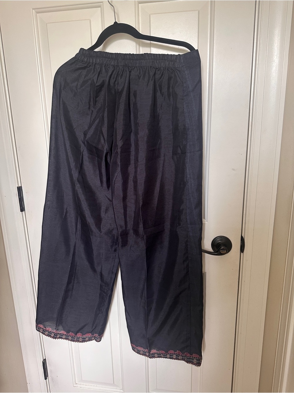 Pakistani clothes- Saira Rizwan 3 piece silk outfit - Picture 8 of 11